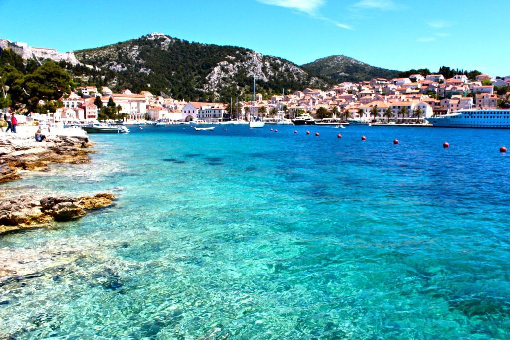 Apartments Luma Đảo Hvar Ngoại thất bức ảnh